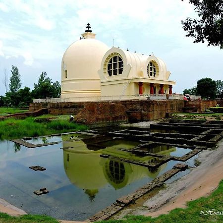 Kamla Guest House Kushinagar Esterno foto