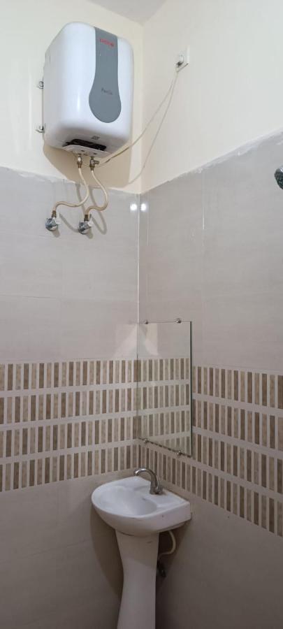 Kamla Guest House Kushinagar Esterno foto
